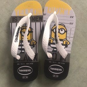 Havaianas flip flops, Minons, size 13c/1y
